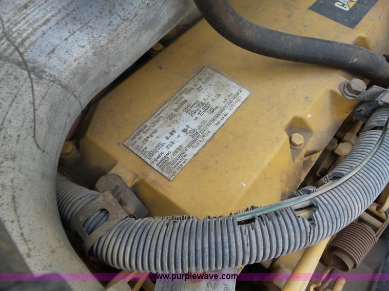 image for item L5656 2001 GMC TopKick dump truck