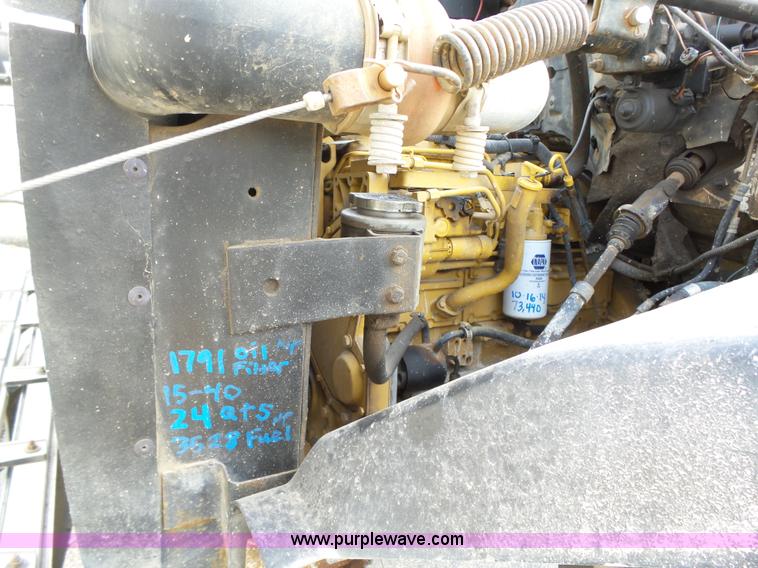 image for item L5656 2001 GMC TopKick dump truck