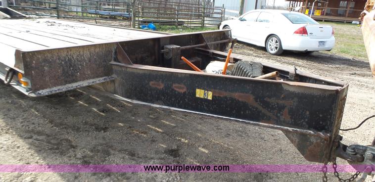 image for item L5657 1990 Holden TD0-2024 equipment trailer