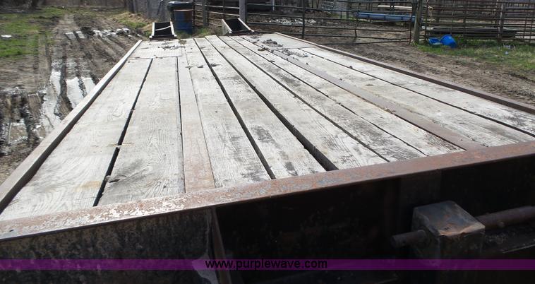 image for item L5657 1990 Holden TD0-2024 equipment trailer