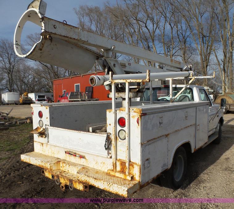 image for item L5661 1996 Ford F350 Super Duty XL utility truck with crane