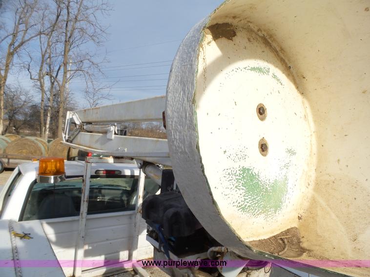 image for item L5661 1996 Ford F350 Super Duty XL utility truck with crane