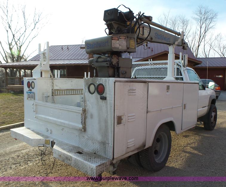 image for item L5663 1994 Chevrolet 3500HD utility truck with crane
