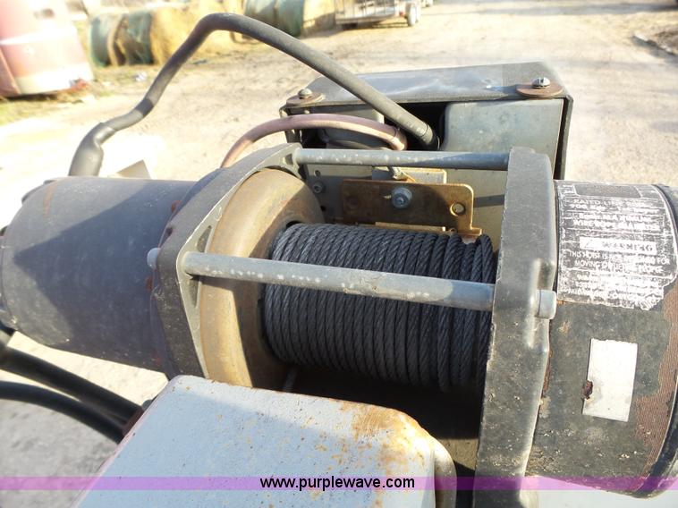 image for item L5663 1994 Chevrolet 3500HD utility truck with crane