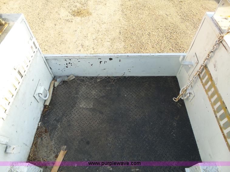 image for item L5663 1994 Chevrolet 3500HD utility truck with crane