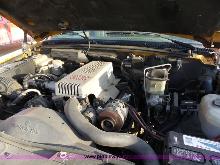 image for item L5663 1994 Chevrolet 3500HD utility truck with crane