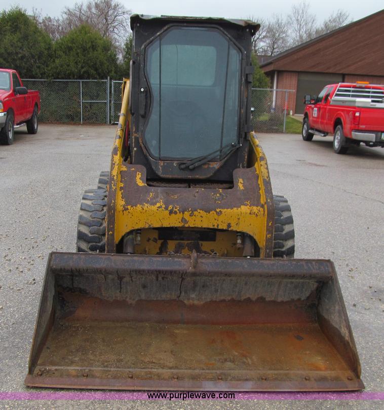 image for item L5670 2010 Caterpillar 226B Series 3 skid steer