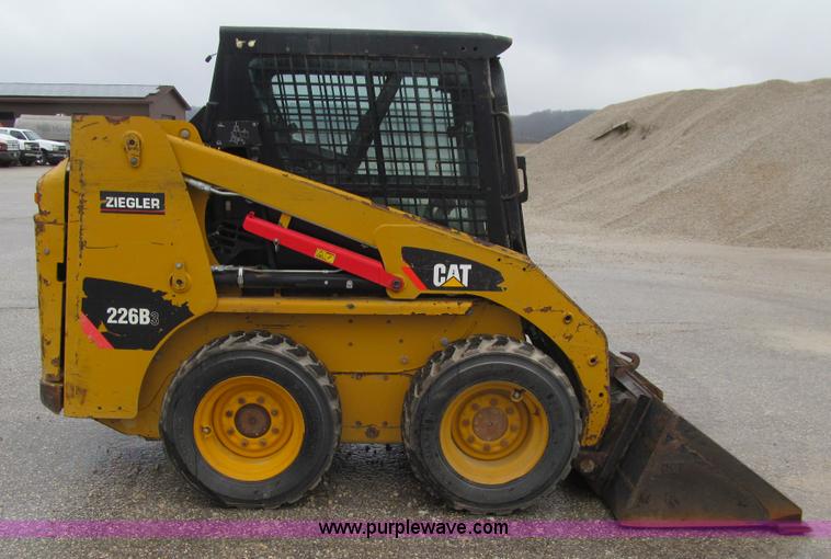 image for item L5670 2010 Caterpillar 226B Series 3 skid steer