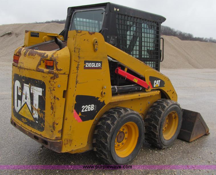 image for item L5670 2010 Caterpillar 226B Series 3 skid steer