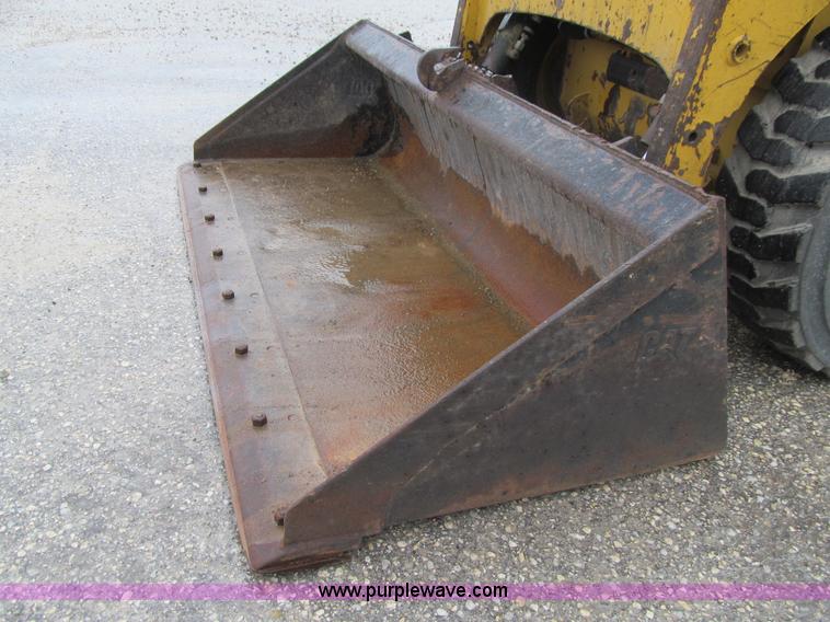 image for item L5670 2010 Caterpillar 226B Series 3 skid steer