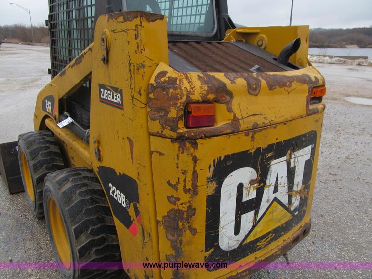 image for item L5670 2010 Caterpillar 226B Series 3 skid steer