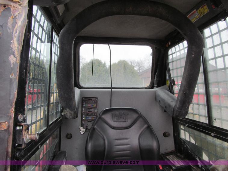 image for item L5670 2010 Caterpillar 226B Series 3 skid steer