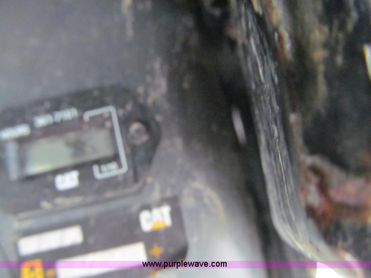 image for item L5670 2010 Caterpillar 226B Series 3 skid steer