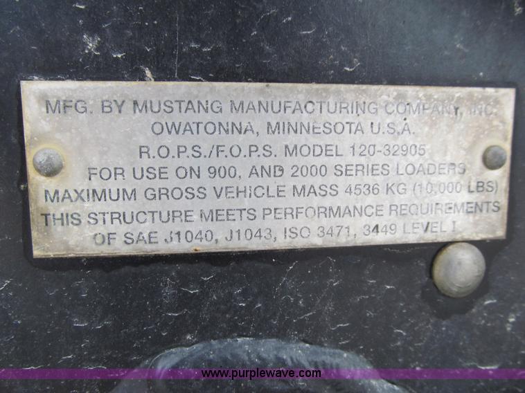 image for item L5671 1997 Mustang 2040 skid steer