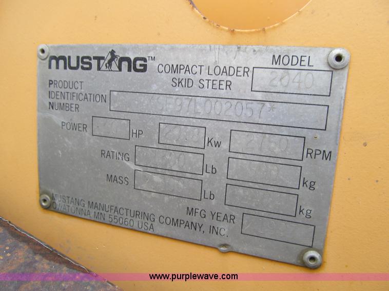 image for item L5671 1997 Mustang 2040 skid steer