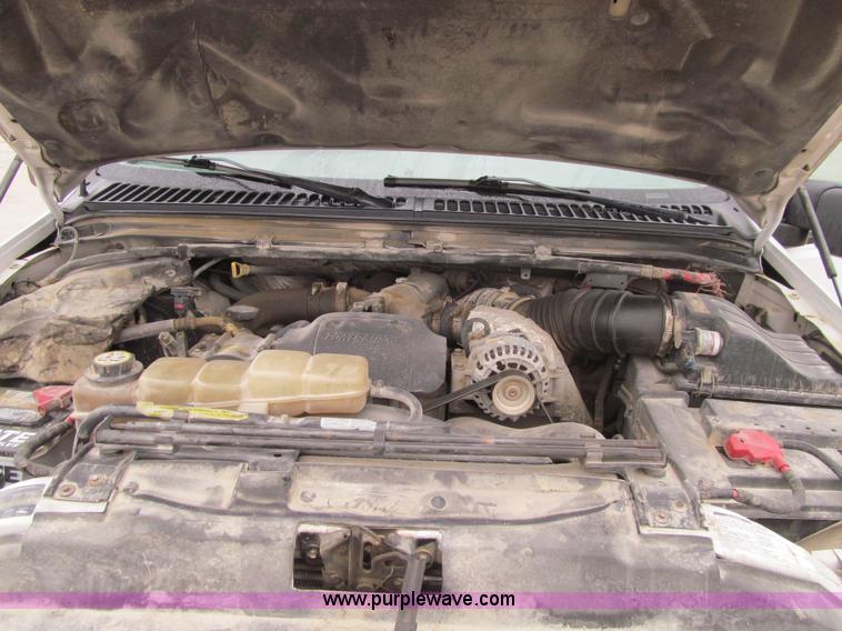 image for item L5672 2002 Ford F250 Super Duty XL Ext. Cab pickup truck