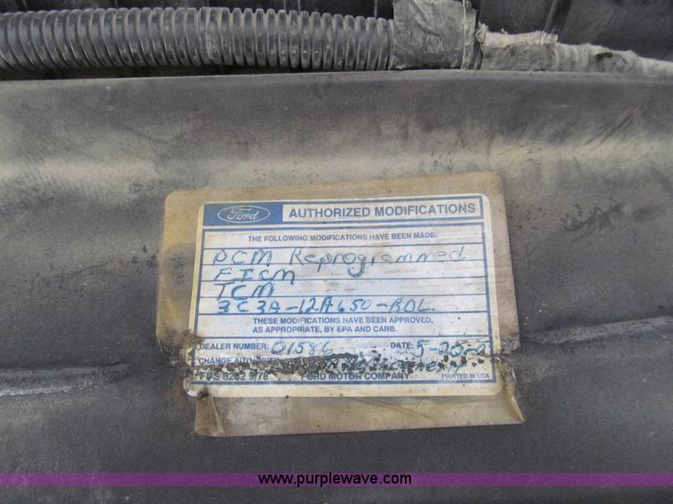 image for item L5673 2003 Ford F250 Super Duty XL SuperCab pickup truck