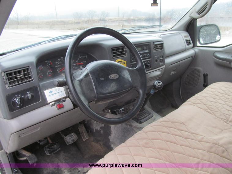 image for item L5674 2000 Ford F250 Super Duty XL SuperCab pickup truck