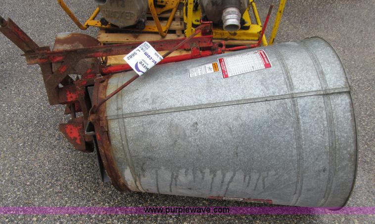 image for item L5682 America PT-F160 broadcast spreader