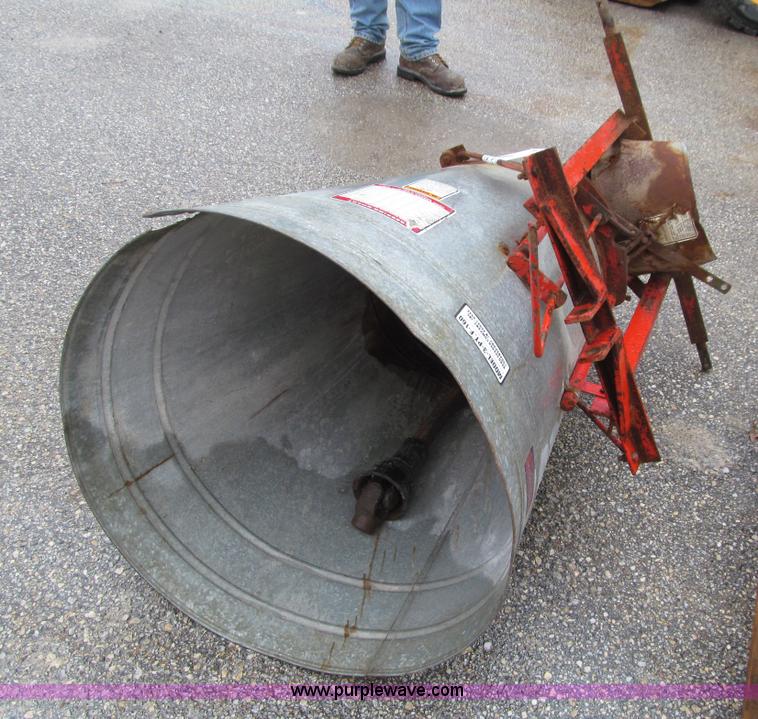 image for item L5682 America PT-F160 broadcast spreader