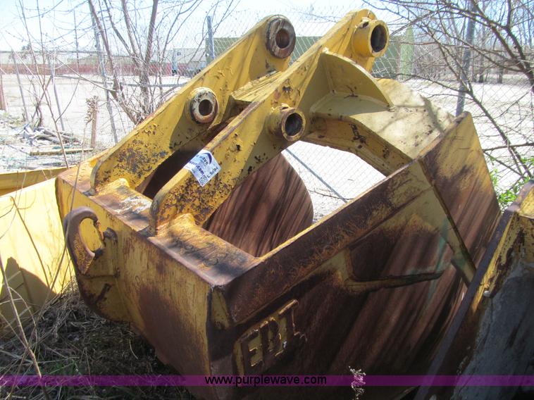 image for item L5694 EBI excavator bucket