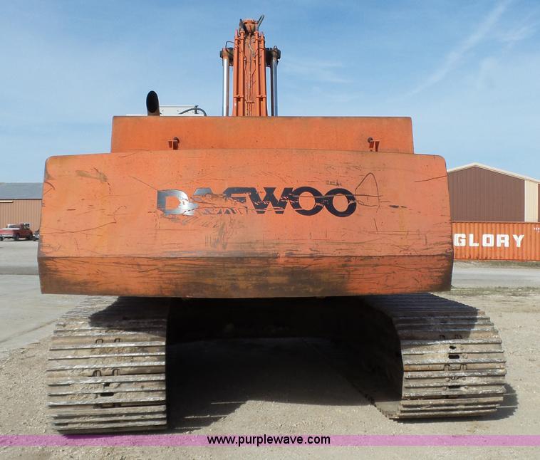 image for item L6287 1995 Daewoo DH320 excavator