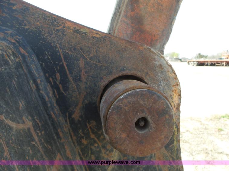 image for item L6287 1995 Daewoo DH320 excavator