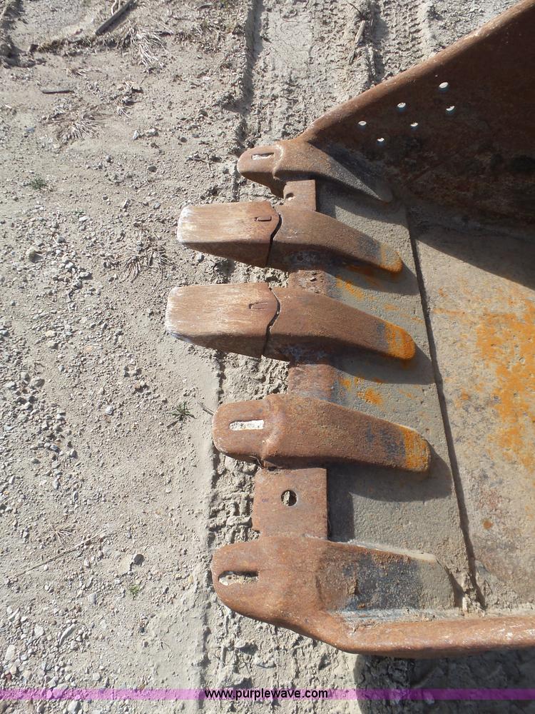 image for item L6287 1995 Daewoo DH320 excavator