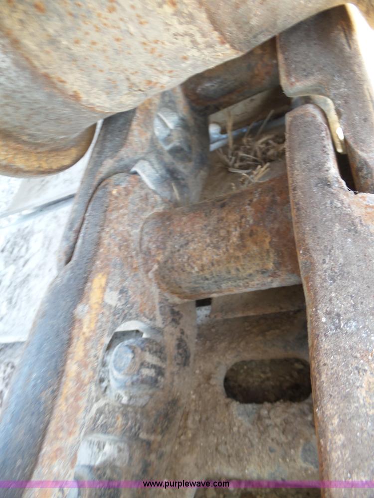 image for item L6287 1995 Daewoo DH320 excavator