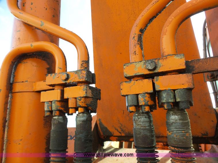 image for item L6287 1995 Daewoo DH320 excavator