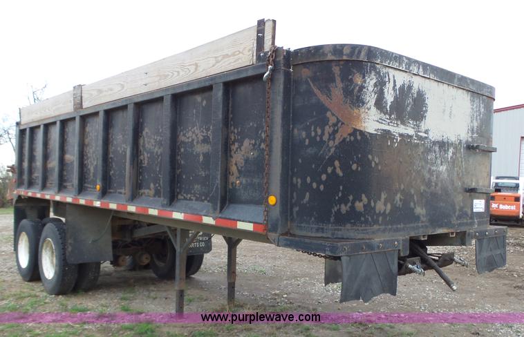 image for item L6303 2000 Dump-rite DR-24 end dump trailer