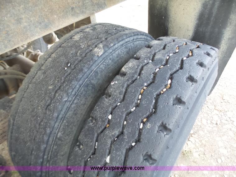 image for item L6303 2000 Dump-rite DR-24 end dump trailer