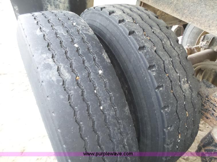 image for item L6303 2000 Dump-rite DR-24 end dump trailer