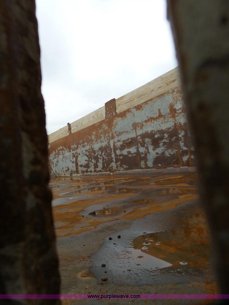 image for item L6303 2000 Dump-rite DR-24 end dump trailer