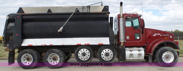 image for item L6305 1999 Kenworth W900 dump truck