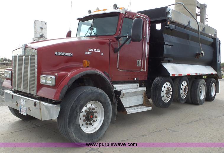 image for item L6305 1999 Kenworth W900 dump truck