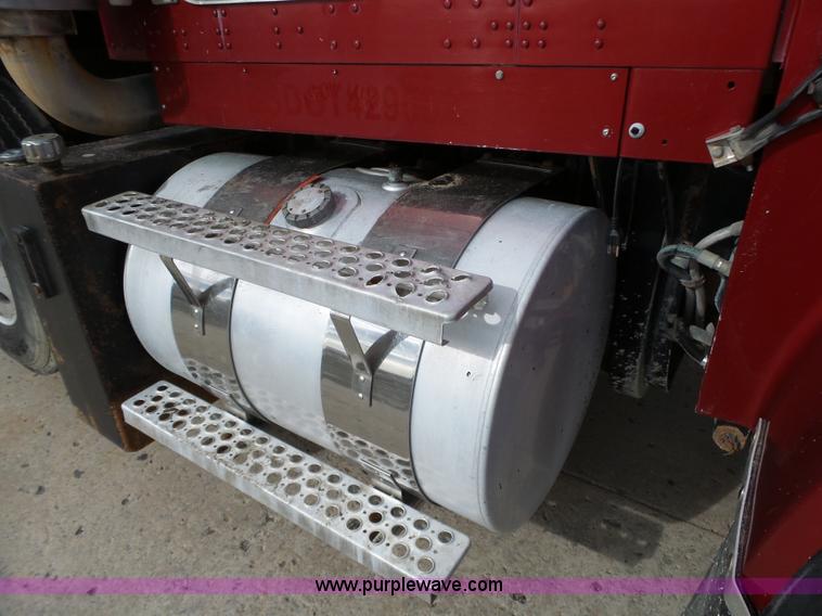 image for item L6305 1999 Kenworth W900 dump truck