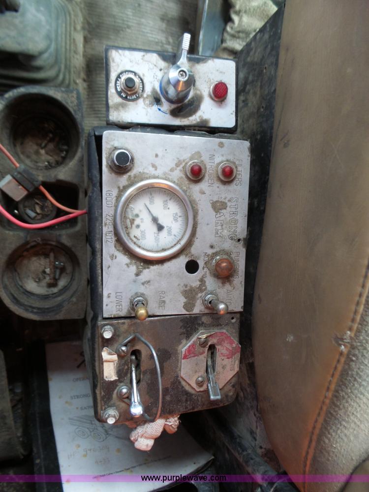 image for item L6305 1999 Kenworth W900 dump truck