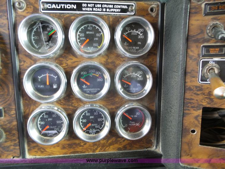 image for item L6305 1999 Kenworth W900 dump truck