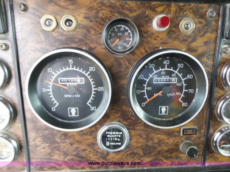 image for item L6305 1999 Kenworth W900 dump truck