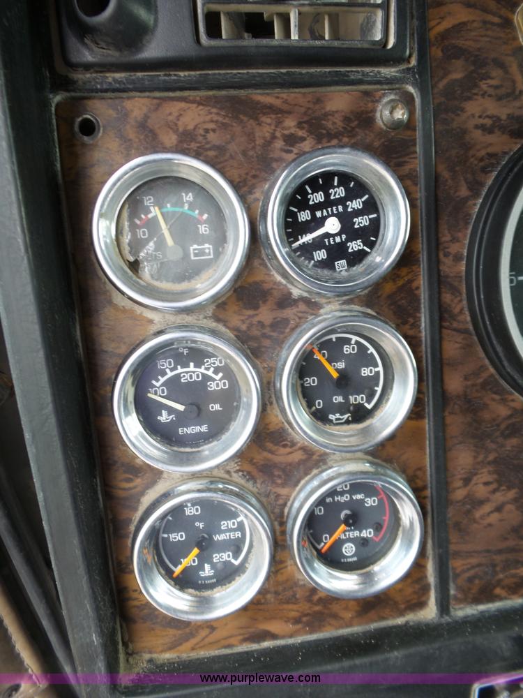 image for item L6305 1999 Kenworth W900 dump truck