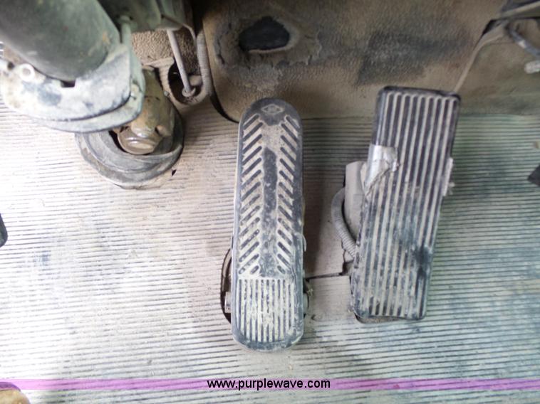 image for item L6305 1999 Kenworth W900 dump truck