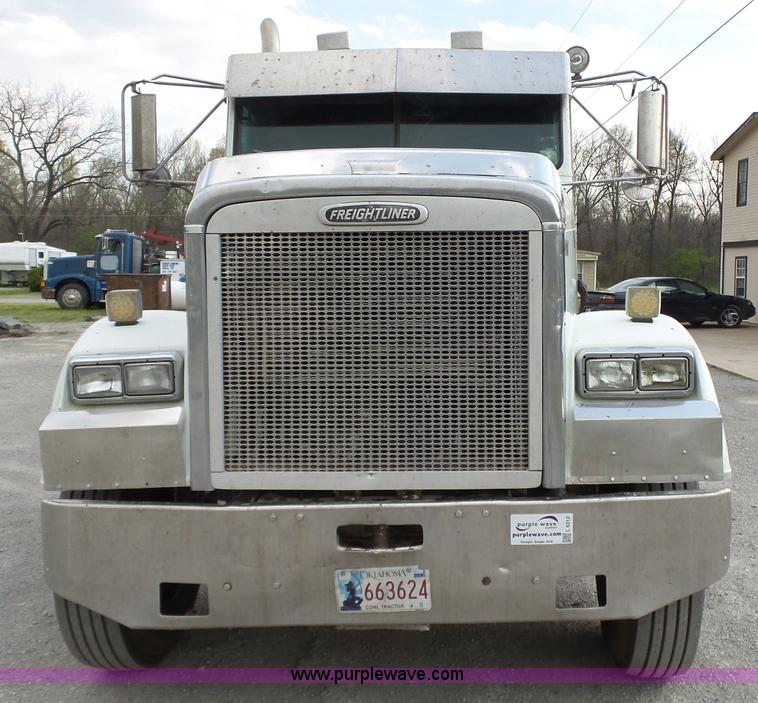image for item L6312 1998 Freightliner FLD120SD semi truck