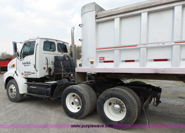 image for item L6314 2000 Sterling A9500 semi truck