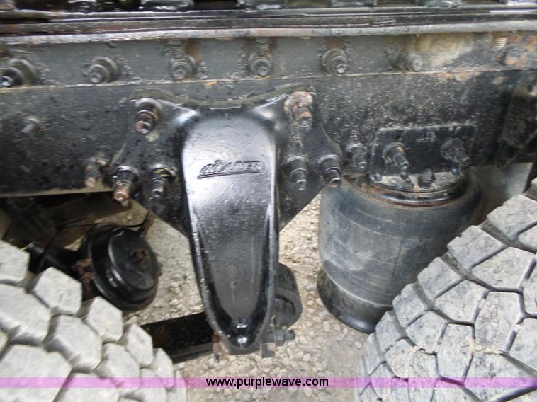 image for item L6314 2000 Sterling A9500 semi truck