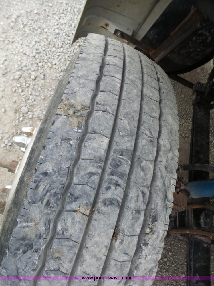 image for item L6314 2000 Sterling A9500 semi truck