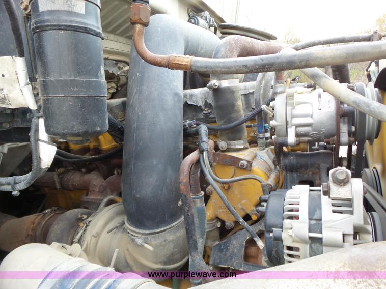 image for item L6314 2000 Sterling A9500 semi truck