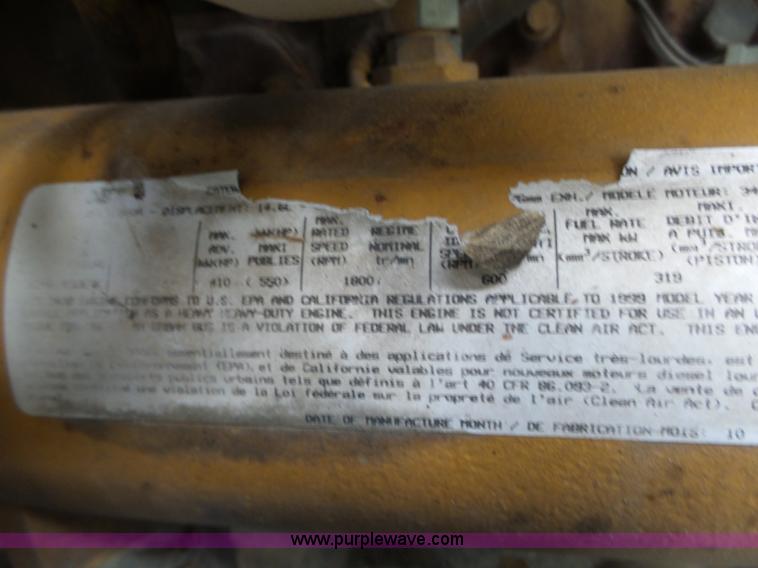 image for item L6314 2000 Sterling A9500 semi truck