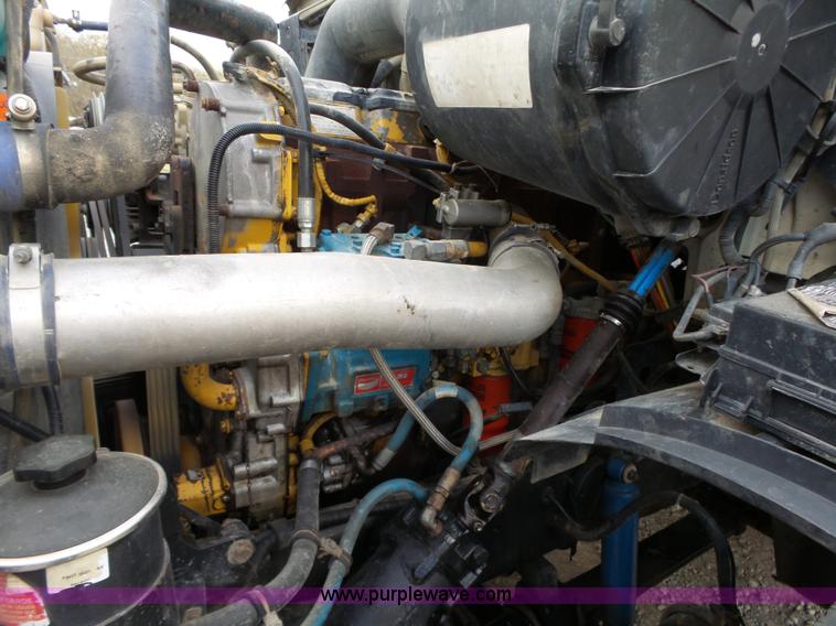 image for item L6314 2000 Sterling A9500 semi truck