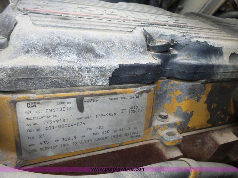 image for item L6314 2000 Sterling A9500 semi truck